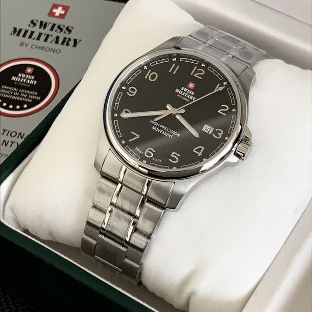 Swiss Military SM30200.03 Orologio Uomo Quarzo 40mm: Cassa Acciaio, Quadrante Blu, Cinturino Inox, Impermeabile 100m, Stile Sportivo - 4